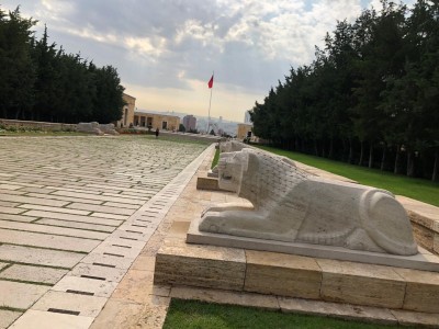 Anıtkabir’deki Türk Erkekleri, Türk Kadınları ve Aslan Heykellerinin Bakımı